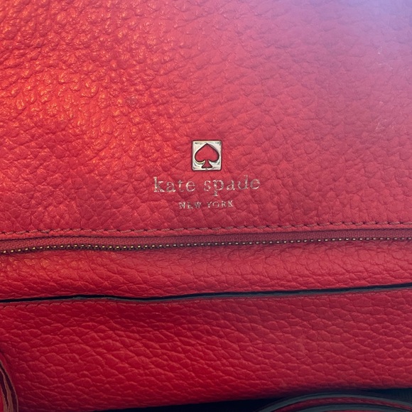 Kate Spade Carmen Southport mini leather crossbody with top handle. - Picture 2 of 5